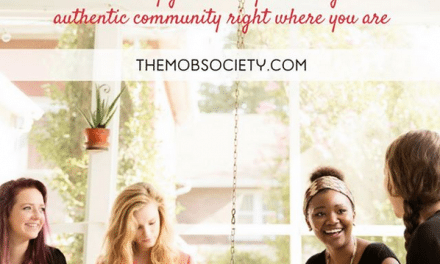 Busy Moms: A 5-Day Guide to Experiencing Authentic Community Right Where You Are